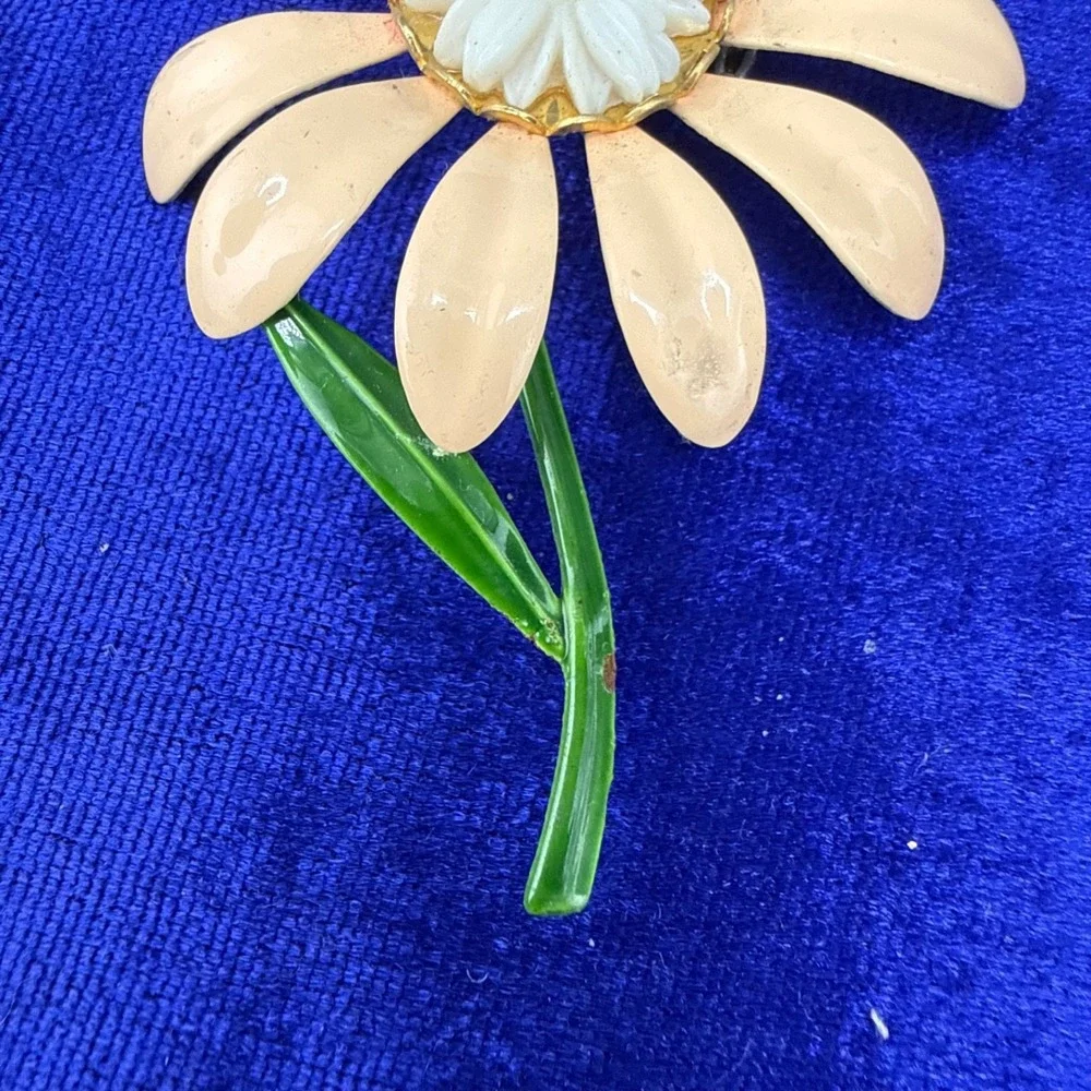 Vintage Enamel Flower Brooch Unique